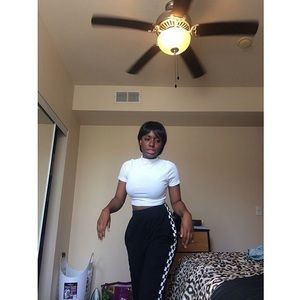 Meet your Posher, Dorcas